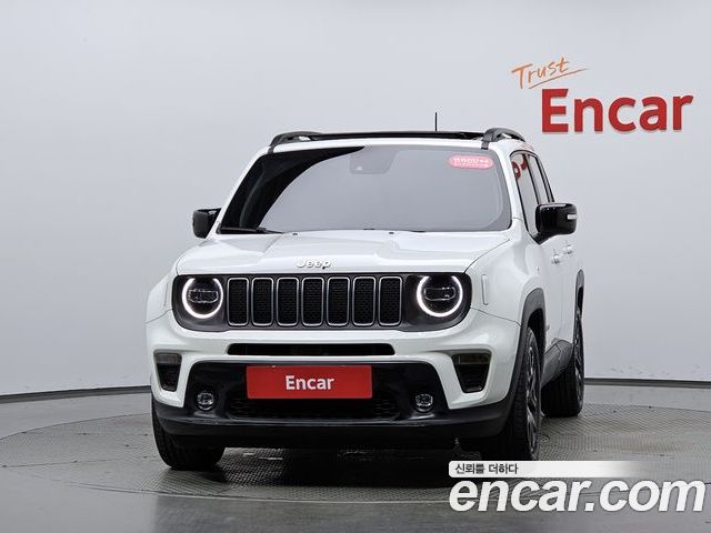 Jeep Renegade 2023 — фото 3