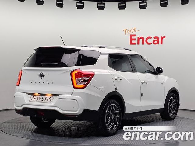 SsangYong Tivoli 2022 — фото 2