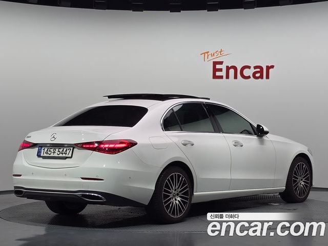 Mercedes-Benz C-Class 2023 — фото 2