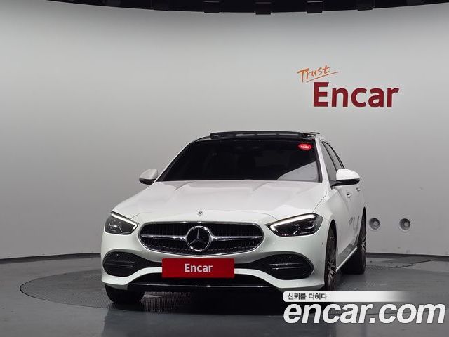 Mercedes-Benz C-Class 2023 — фото 3