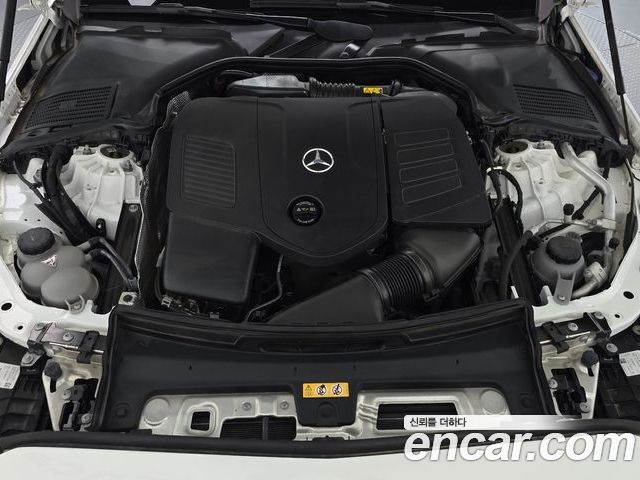 Mercedes-Benz C-Class 2023 — фото 6