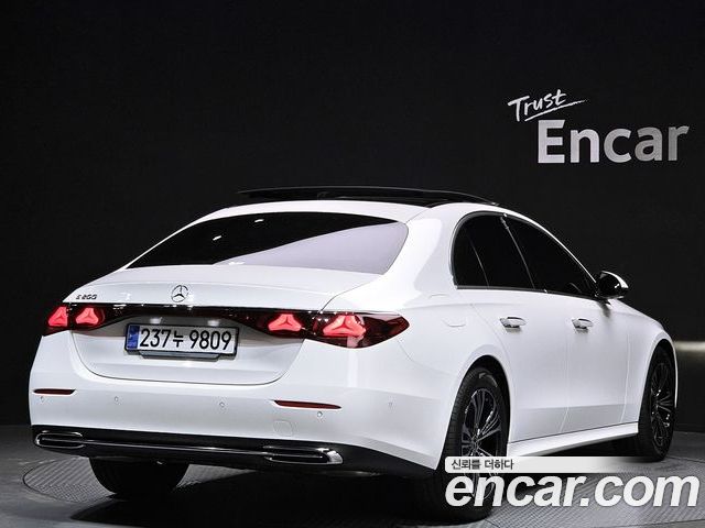 Mercedes-Benz E-Class 2025 — фото 2