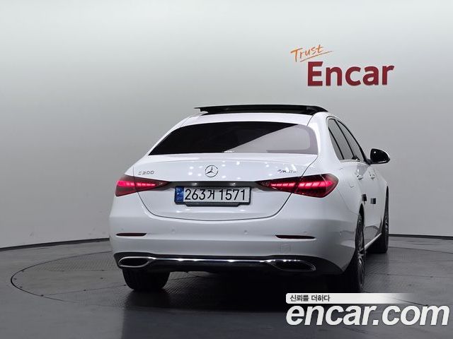 Mercedes-Benz C-Class 2022 — фото 4