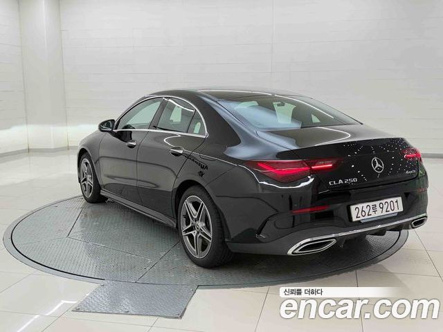Mercedes-Benz CLA 2025 — фото 4