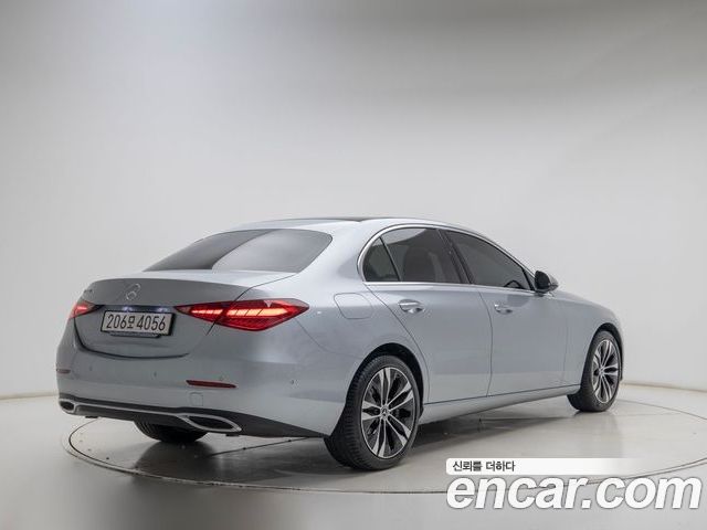 Mercedes-Benz C-Class 2025 — фото 2