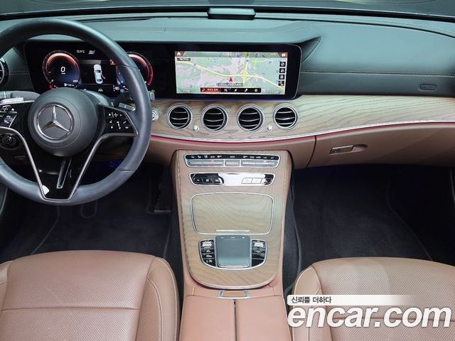 Mercedes-Benz E-Class 2022 — фото 10