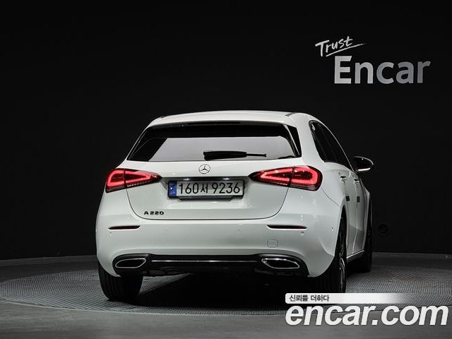 Mercedes-Benz A-Class 2022 — фото 4