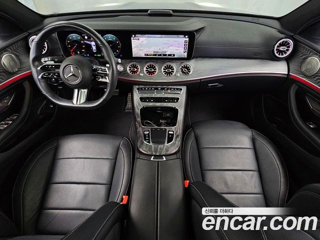 Mercedes-Benz E-Class 2022 — фото 10