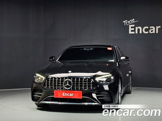 Mercedes-Benz E-Class 2022 — фото 3