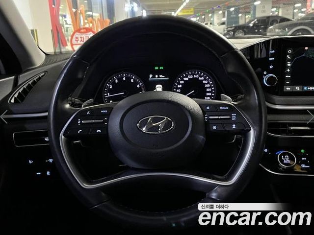Hyundai Sonata 2022 — фото 10