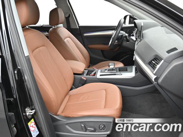 Audi Q5 2023 — фото 10