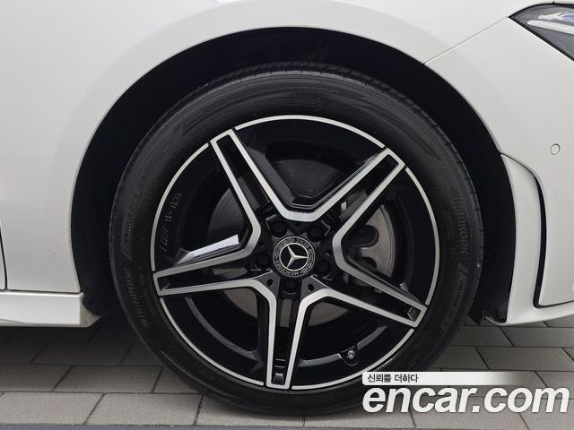 Mercedes-Benz CLA 2023 — фото 7