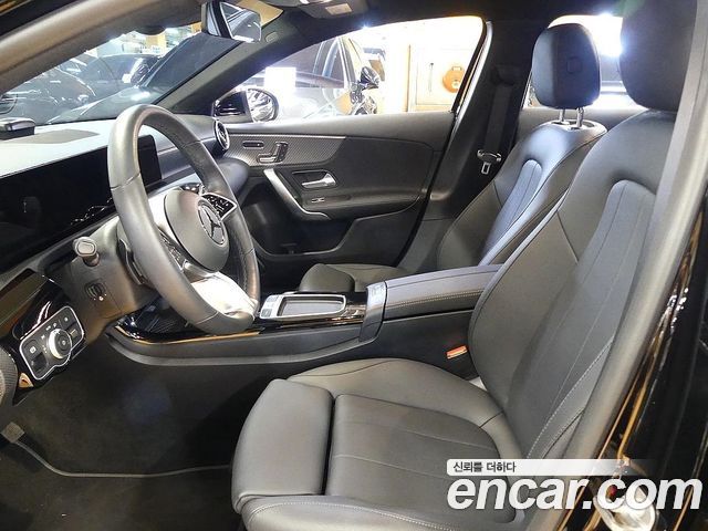 Mercedes-Benz A-Class 2024 — фото 10