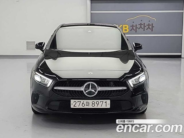 Mercedes-Benz A-Class 2022 — фото 2