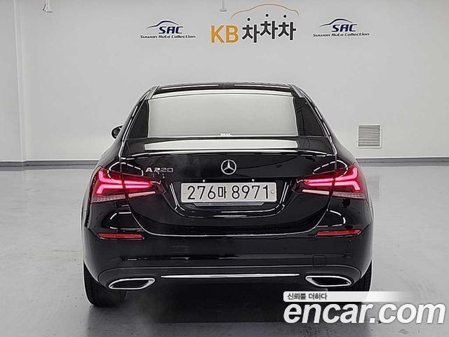 Mercedes-Benz A-Class 2022 — фото 3