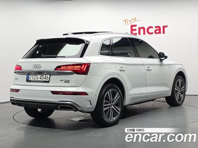 Audi Q5 2023 — фото 2