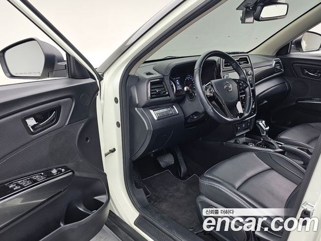 SsangYong Tivoli 2022 — фото 10