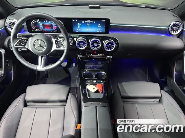 Mercedes-Benz A-Class 2024 — фото 10
