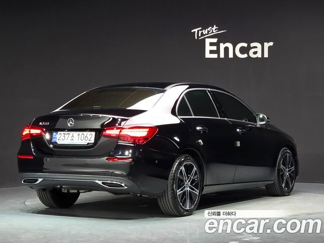 Mercedes-Benz A-Class 2024 — фото 2