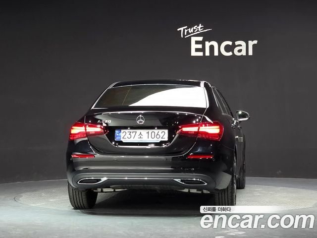 Mercedes-Benz A-Class 2024 — фото 4