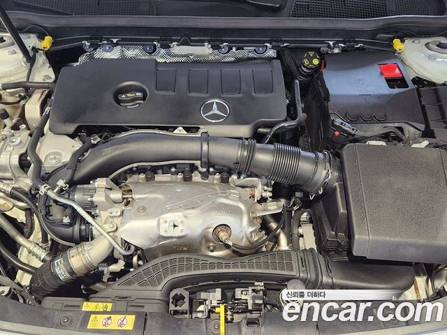 Mercedes-Benz CLA 2023 — фото 6
