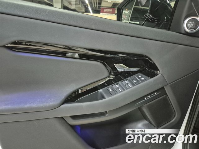 Land Rover Range Rover Evoque 2025 — фото 9