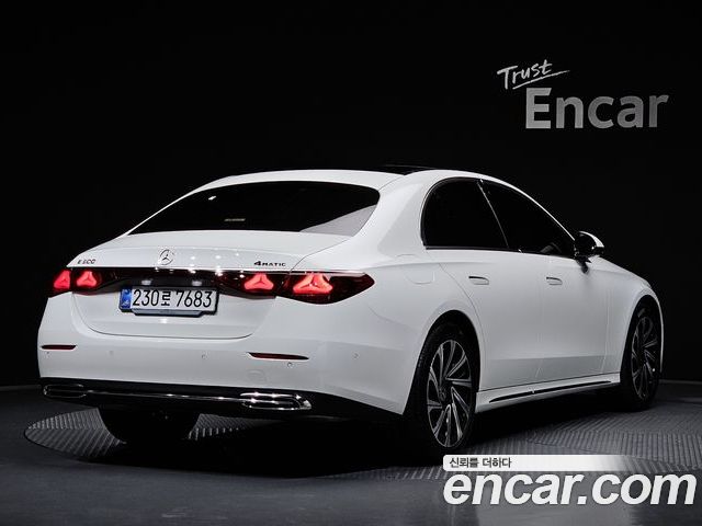Mercedes-Benz E-Class 2025 — фото 2