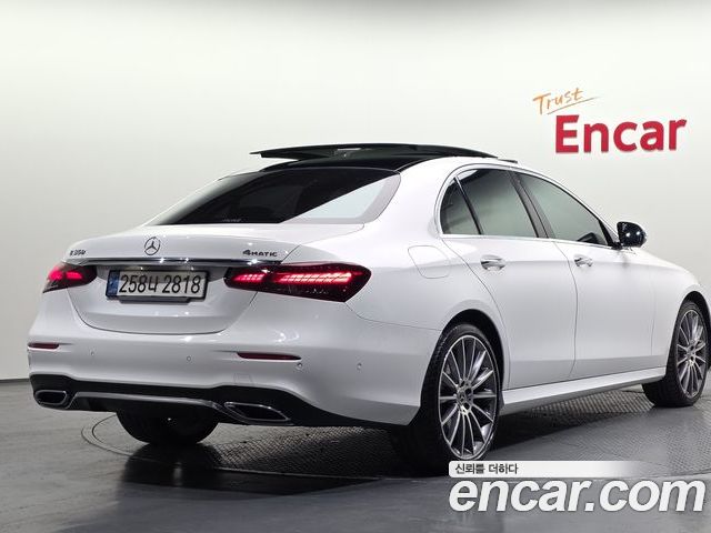 Mercedes-Benz E-Class 2022 — фото 2
