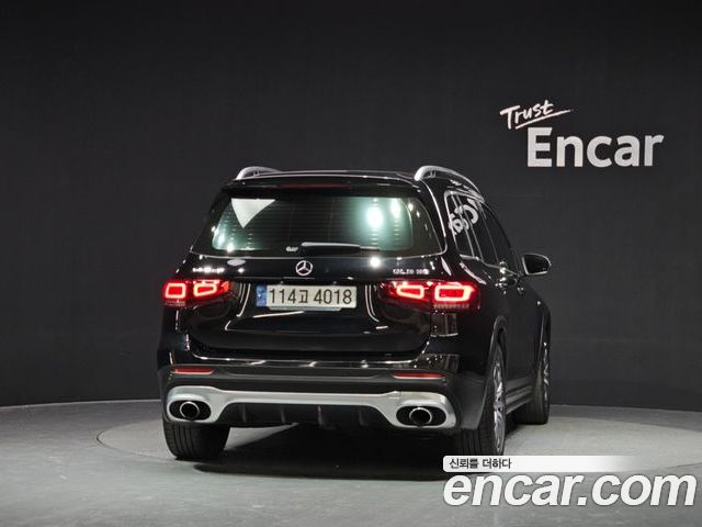 Mercedes-Benz GLB 2023 — фото 4