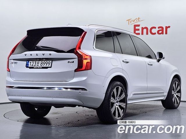Volvo XC90 2023 — фото 2