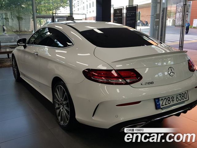 Mercedes-Benz C-Class 2023 — фото 2