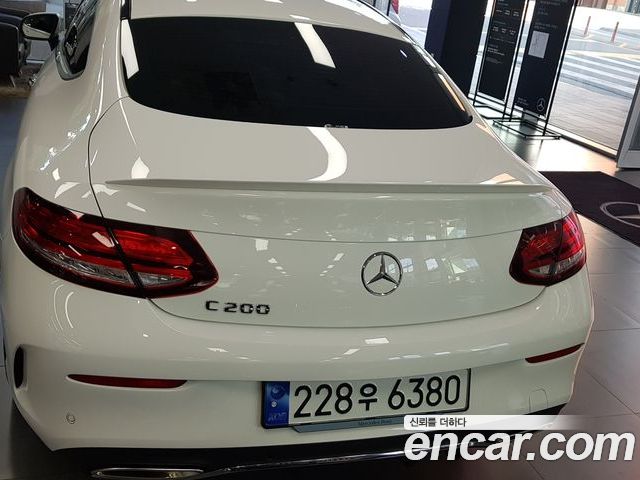 Mercedes-Benz C-Class 2023 — фото 4