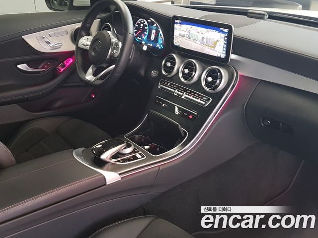 Mercedes-Benz C-Class 2023 — фото 9