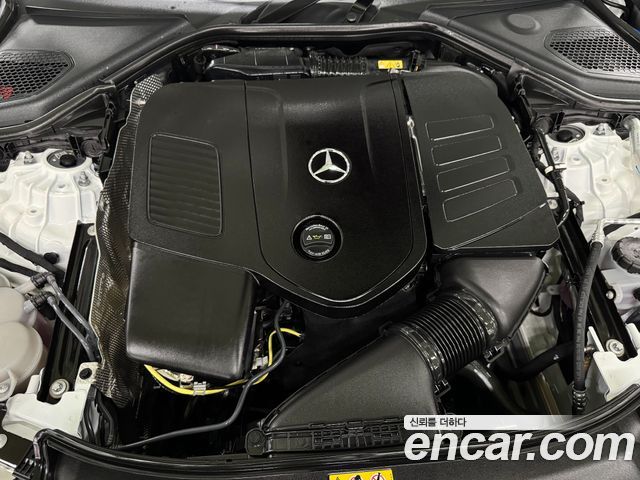 Mercedes-Benz E-Class 2025 — фото 6