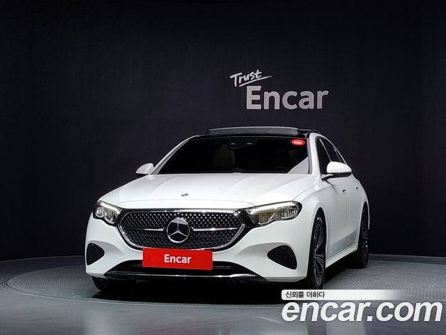 Mercedes-Benz E-Class 2025 — фото 3
