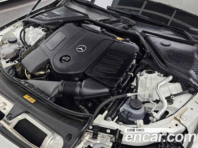 Mercedes-Benz E-Class 2025 — фото 6