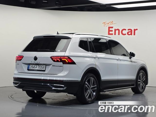 Volkswagen Tiguan 2022 — фото 2