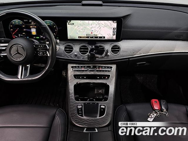 Mercedes-Benz E-Class 2021 — фото 10