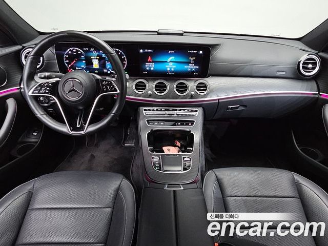 Mercedes-Benz E-Class 2023 — фото 10