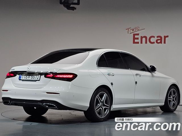 Mercedes-Benz E-Class 2023 — фото 2