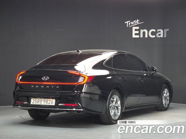 Hyundai Sonata 2023 — фото 2