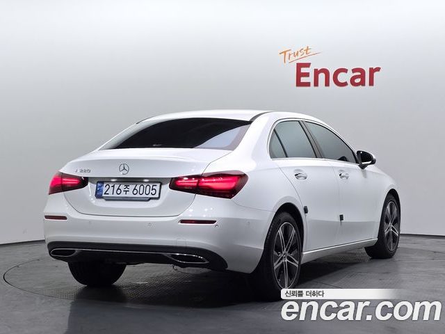Mercedes-Benz A-Class 2024 — фото 2