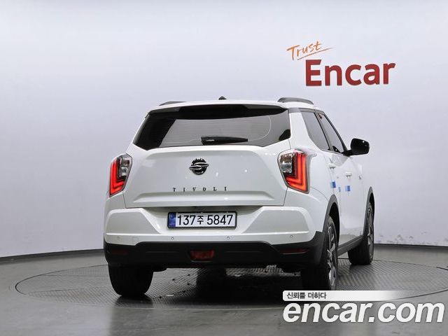 SsangYong Tivoli 2022 — фото 4