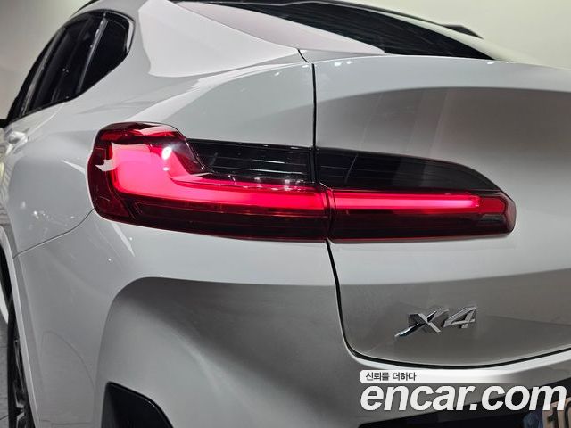 BMW X4 2022 — фото 9