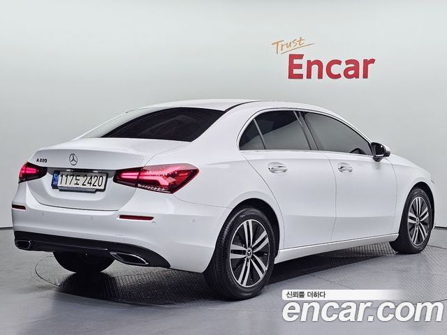 Mercedes-Benz A-Class 2022 — фото 2