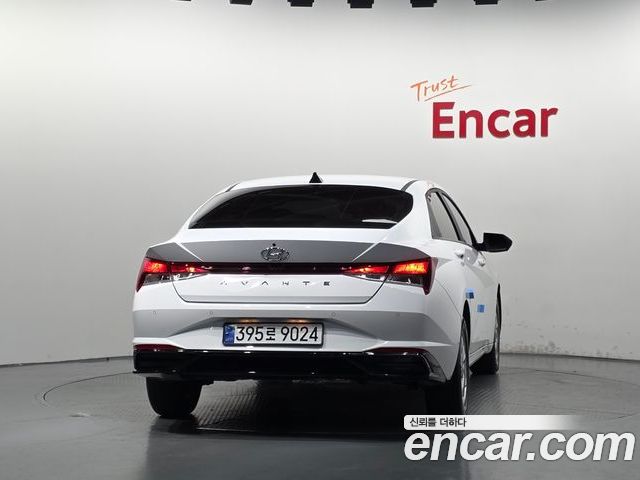 Hyundai Avante 2023 — фото 4