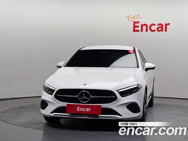 Mercedes-Benz A-Class 2024 — фото 3