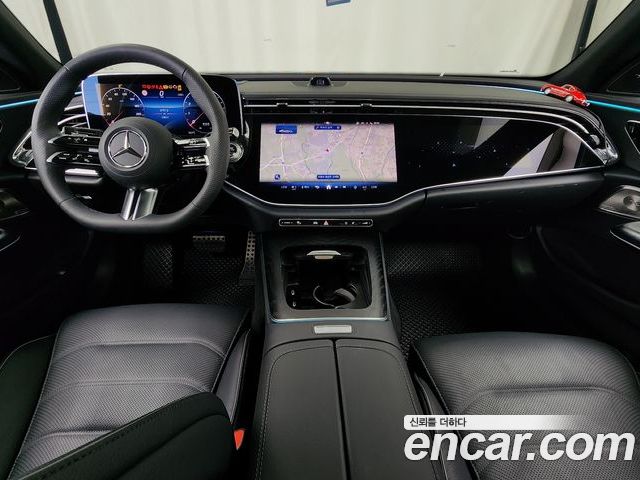 Mercedes-Benz E-Class 2024 — фото 10