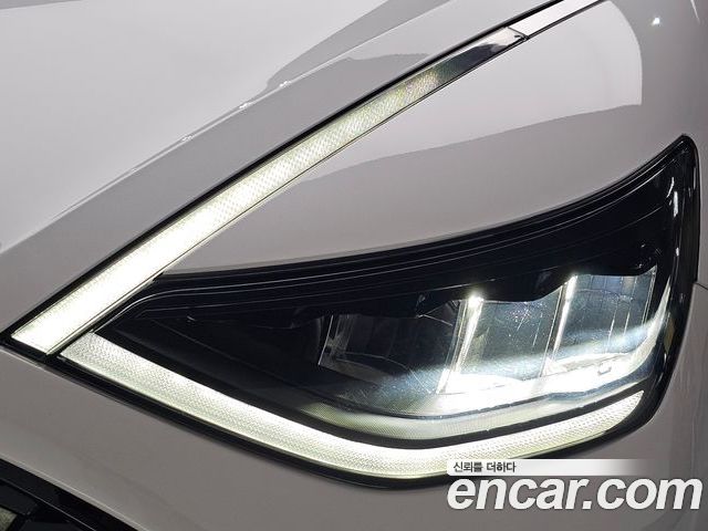 Hyundai Sonata 2022 — фото 8