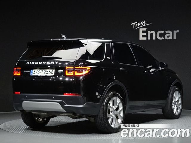 Land Rover Discovery Sport 2021 — фото 2